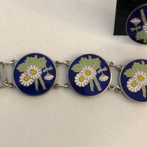 Bracelet & Earrings Set 🎉🎊❤️host pick 7/7/25❤️🎊🎉